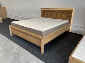 CASTELLO LED - designová postel s jemným LED