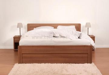 Dřevěná postel Marika family