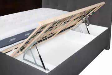 Elegantní postel Venuše