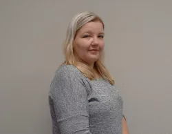 Lucie Pe�ov�